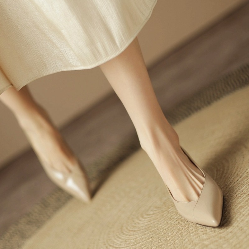 Slip-on-Lackleder-Einzelschuhe – Patent Leather Pump Bewertung und Preis
