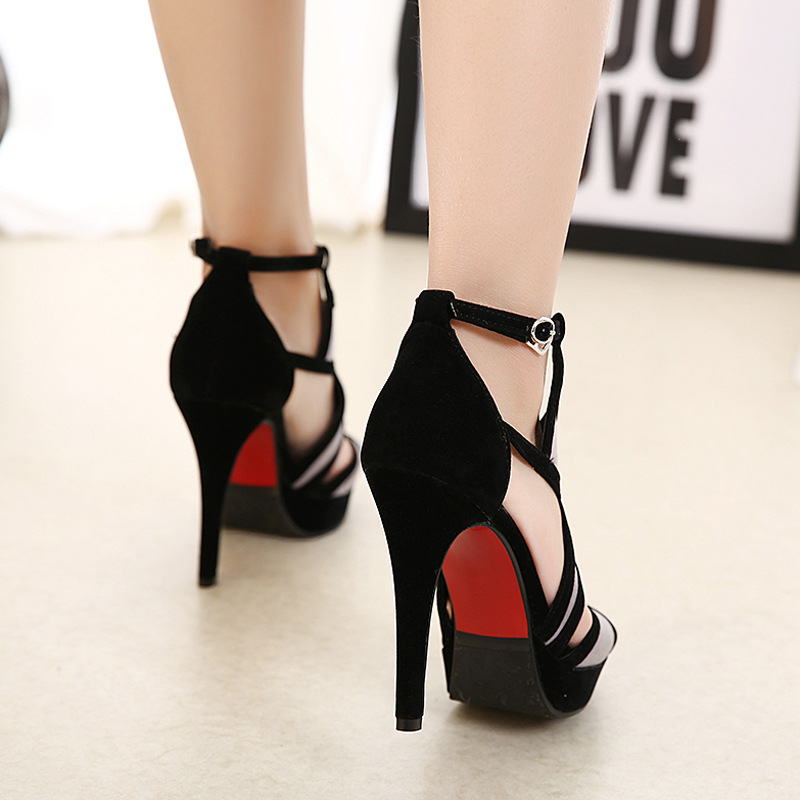 Modische europäische Sandalen  – Women Shoes Model Bewertung und Preis