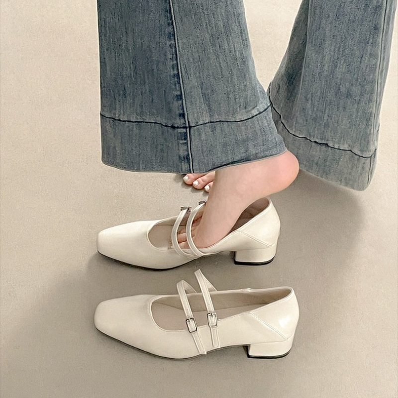 Silberne Mary-Jane-Schuhe für  – Women Shoes Casual Bewertung und Preis